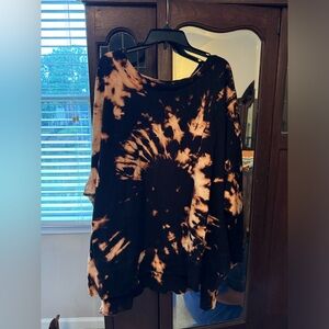 Women’s plus size pull over